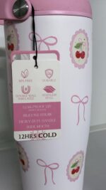 كوب مصنوع من الستانستيل  بجوده عاليه . خالي من BPA للمشروبات الحاره والبارده 16oz  590 ml  يحتفض بالبروده إلى 12 ساعه