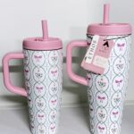 كوب مصنوع من الستانستيل  بجوده عاليه . خالي من BPA للمشروبات الحاره والبارده  1150 ml يحتفض بالبروده إلى 12 ساعه