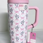 كوب مصنوع من الستانستيل  بجوده عاليه . خالي من BPA للمشروبات الحاره والبارده 30oz  900ml يحتفض بالبروده إلى 12 ساعه